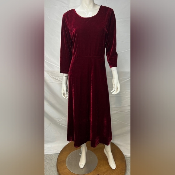 Burgundy Velvet dress by Suzanne Betro scoop back fit and flare XL - Picture 4 of 13
